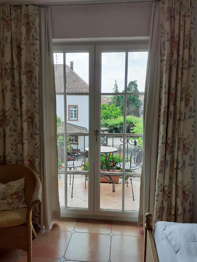 Das Landhotel Weingut Gernert Sankt Martin Eksteriør billede